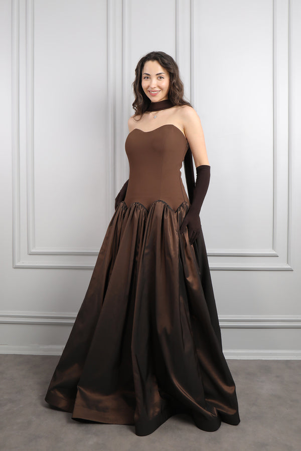 Straplez Eldiven Aksesuar Detaylı Abiye Kahve