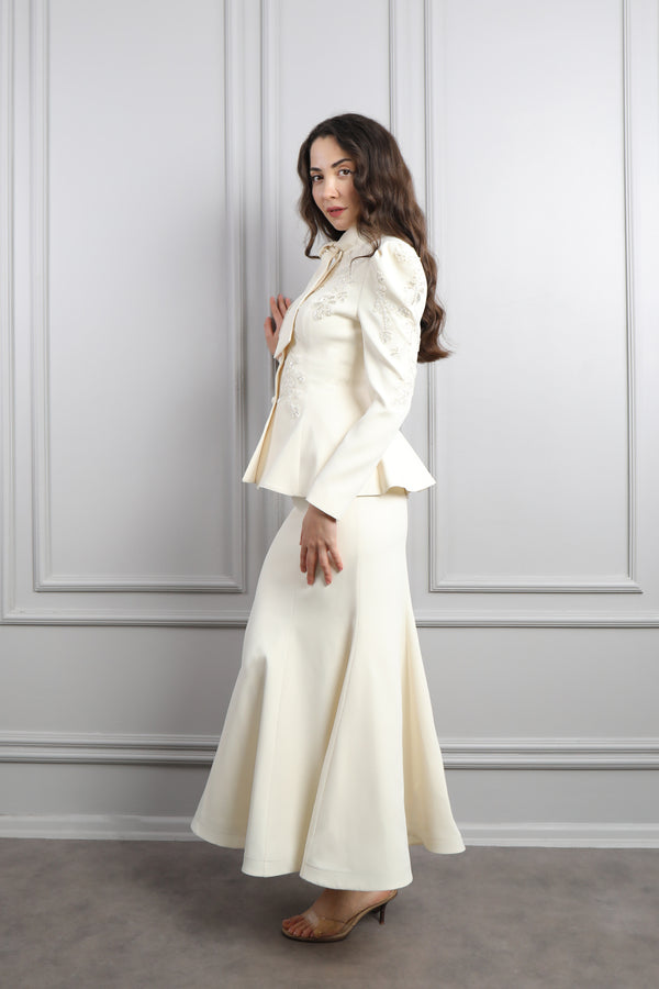 Yakası Bağlamalı Boncuk İşlemeli Etek Takım Ekru