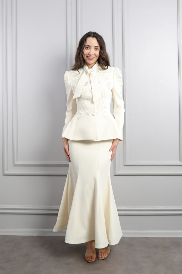 Yakası Bağlamalı Boncuk İşlemeli Etek Takım Ekru