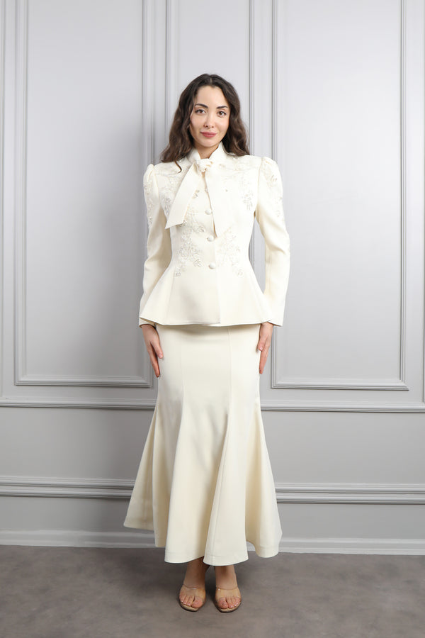 Yakası Bağlamalı Boncuk İşlemeli Etek Takım Ekru