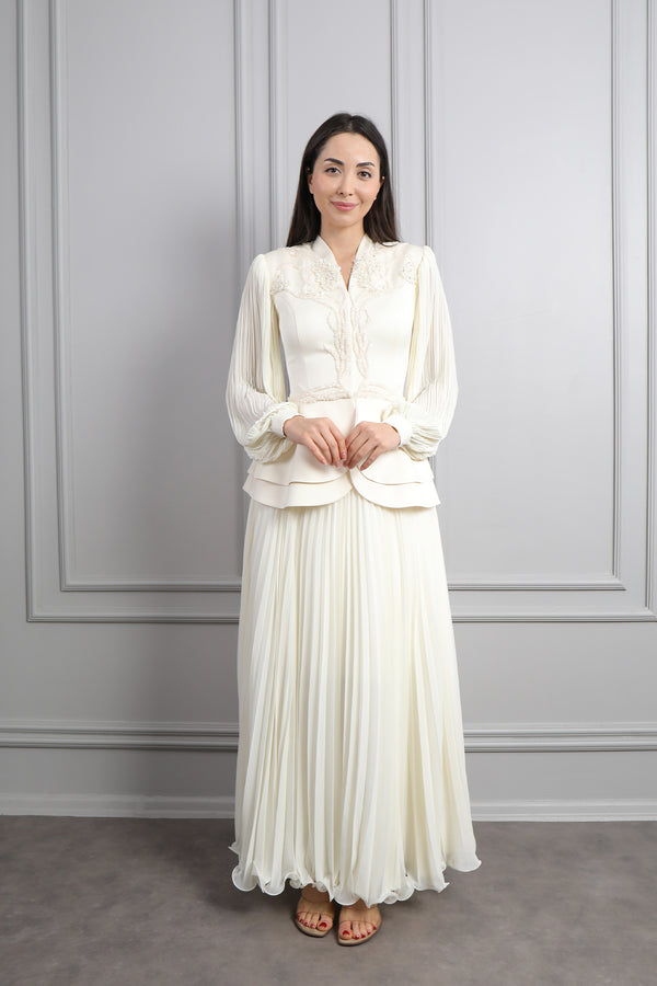 Ceketi Boncuk İşlemeli Balon Kol Pileli Etek Takım Ekru