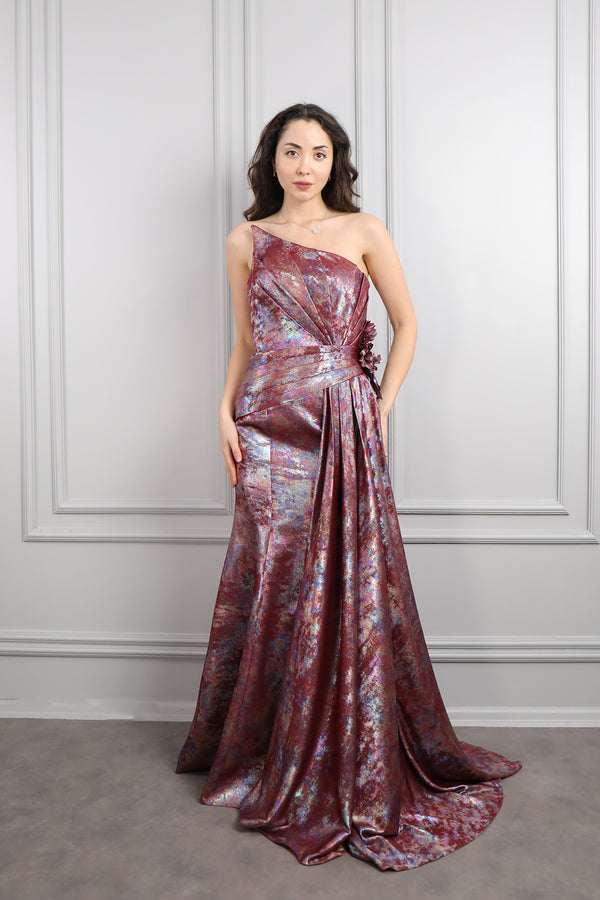 Straplez Beli Çiçek Detaylı Pelerinli Desenli Abiye Bordo