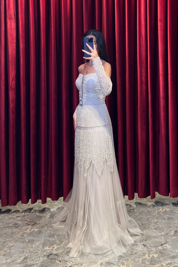 Derin Dekolteli Boncuk İşlemeli Tak-Çıkar Kollu Dantelli Abiye Taş