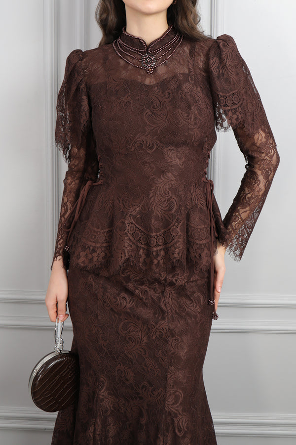 Hakim Yaka İnci İşlemeli Dantelli Etek Takım Kahve