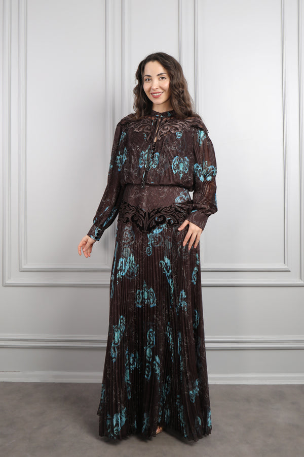 Yakası Bağlamalı Kadife Detaylı Desenli Büyük Beden Şifon Elbise Turkuaz